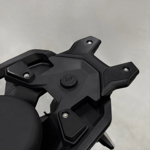 Motorcykelbagagebærer med USB-interface til C400GT C400X 2025 1