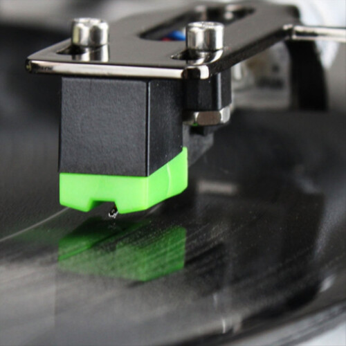 Magnetická jehla pro gramofon LP, červená 1