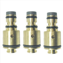 Solenoïdeklep voor de regeling van de aircocompressor van een auto