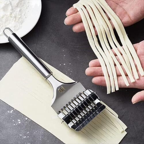 High Grade Stainless Steel Noodle Lattice Roller Dough Cutter 2