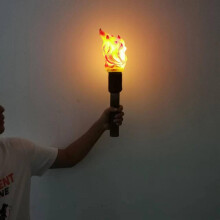 Handtaschenlampe-Requisiten, LED-Leuchten, realistische Flammenfackel für Spiele, Sportwettbewerbe, Themen, Halloween, Weihnachten