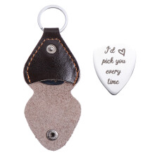 Zehuanyu Guitar Pick Holder Keychain Durable Picks Plectrum Lovers