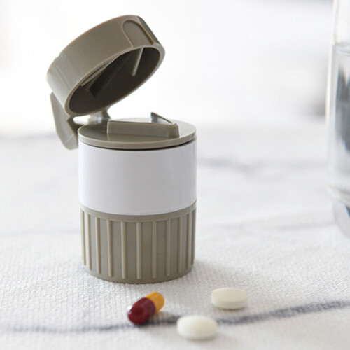 Portable Plastic Medication Cutter Grinder Splitter Box 6.5x5cm 2