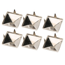 100 Stück 10 mm Silberne Pyramiden-Studs für einzigartige Modeaccessoires