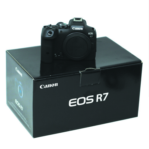 KamKorda Bag + Canon EOS R7 Mirrorless Camera Body 2