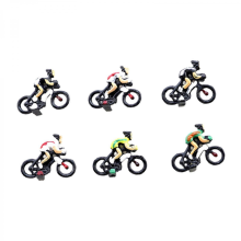 6 Pieces 1/87 Miniature Figure Dioramas Layout Decoration Hand Painted CraftMulticolor2cmx0.75cmx1.75cm
