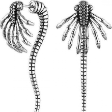 Alien Facehugger Earrings for Men Women Stainless Steel Retro Gothic Punk Halloween Party Xenomorph Insect Novelty Jewelry Gift(Silver)