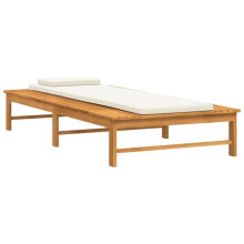 Sillón tumbona de jardín, mueble de exterior, cojín/almohada blanco crema.