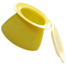 Yellow Plastic Kids Spittoon with Cover Stable Portable Urine Pot