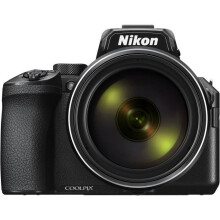 NIKON Bridge Coolpix P950 Schwarz 16Mp - 4K/UHD Videos 30 i/s - Ausgezeichnete 83X Zoom (24 bis 2000 mm) - Schwenkbares OLED-Display mit 2,53Mp