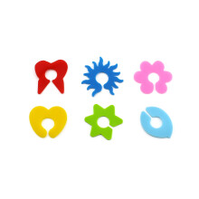 6 segnaposto in silicone con ventosa per vino, design