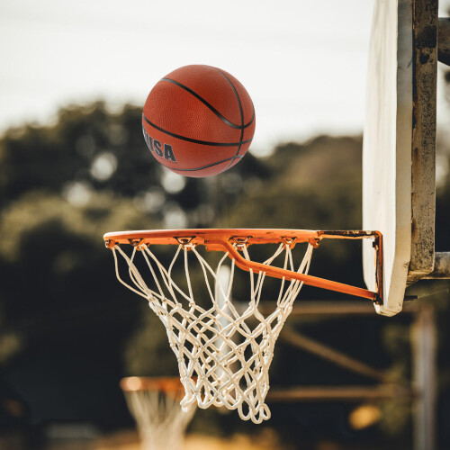 pallone basket in gomma resistente per esterni e adolescenti 2