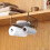 Unterschrank-Ablagekorb mit Papiertuchhalter 9