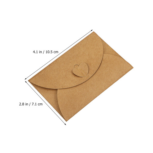 conjunto de envelopes pequenos com cartões em branco formato coração 2