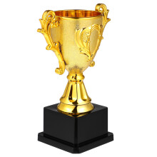 troféu de plástico infantil para competições esportivas e acadêmicas