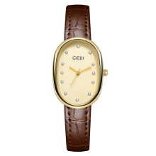 (Gold shell, gold plate and coffee belt) A high-quality, retro mother-of-pearl dial with bamboo joint strap quartz ladies' watch