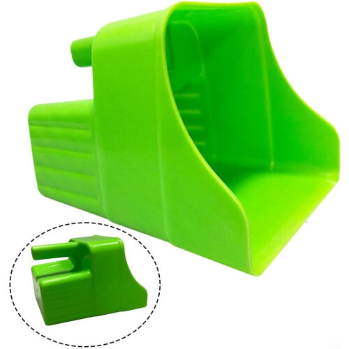 Plastic Feed Spoon For Homesteaders No Spills Easy To Use Efficient Design 1