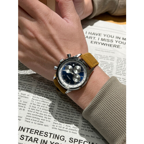 (Silver shell, blue face) New leather strap men's multi-functional quartz wristwatch