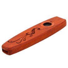 Klassisches Kaffeefarbenes Kazoo Aus Holz, Einfach Zu Spielen