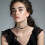 8 chokerketting vrouwen en 3