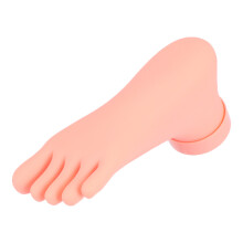modelo práctica manicura mujer