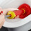 2 plastic toiletborstels met houder en , ontwerp 7