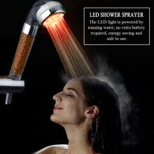 LED-Duschkopf mit Anion-Filter: Wasserbetriebene 3-Farb-Lichtshow