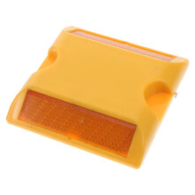 Reflective Driveway Markers Plastic Material Parking Lots