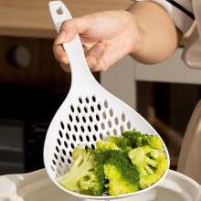 (Off White, one-size) Long Handle Colander Spoon, 1 Count Solid Color Slotted Spoon With Hanging Hole, Kitchen Cooking Tool, Summer Utensils for Gift