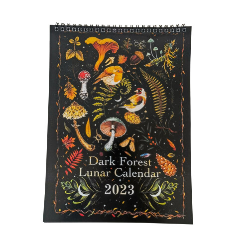 Wandkalender „Dark Forest“, reichhaltige