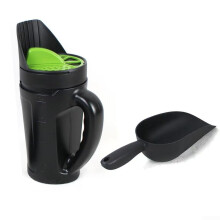 Salt Shaking Tool For Gardens, Outdoor All-Weather Gardening Accessory, Weather-Resistant, Easy-Grip