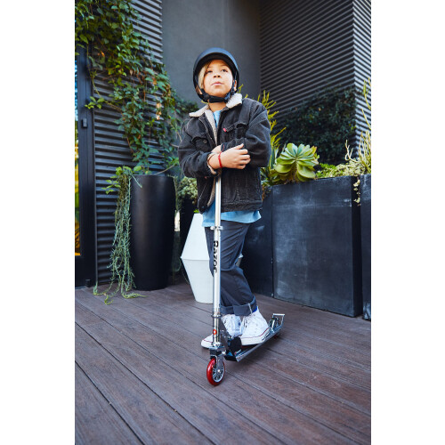 Razor Razor A2 Kick Scooter for Kids - Wheelie Bar, Foldable, Lightweight, Front Vibration Reducing System, Adjustable Height Handlebars 2