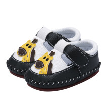 1 paar schattige baby schoentjes, comfortabele peuterschoenen thuis