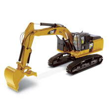Diecast Masters 1:50 Caterpillar 568 GF Road Builder - High Line -sarja 85923
