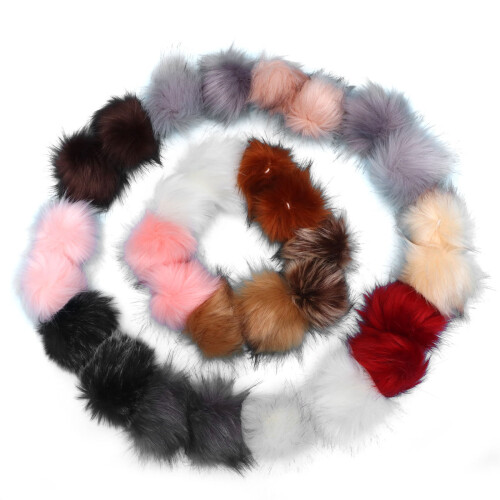 30 pluizige kunstbont pompons 10 cm met elastiek