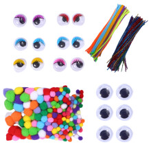 700 chenille steelstokjes, pompons en knipogen voor feest en knutselen