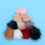 30 flauschige Kunstfell-Pompons mit Gummiband, 10 cm 9