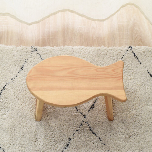 Fish Shaped Wooden Step Stool For Kitchen Bathroom Bedroom 1