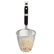 edelstahlschöpfsieb mit drahtgeflecht und schwarzem griff für pasta