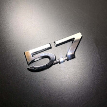 Emblemat ABS 3D na tylną klapę, chromowany, pasuje do rozmiaru 5.7
