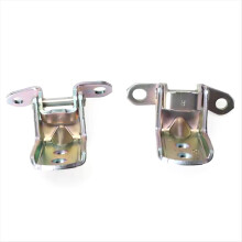 2x Door Hinges 82421/82420-2J00A for Nissan Patrol Y61 1997-2016
