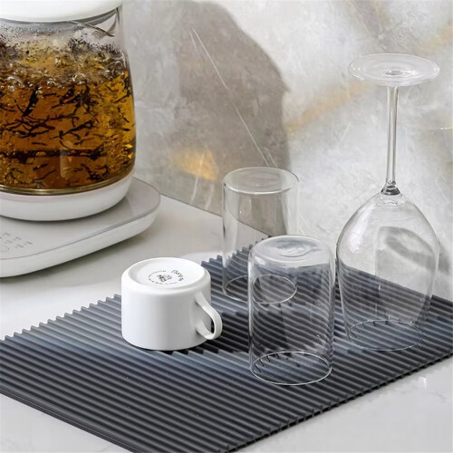 Silicone Kitchen Mats for Countertop - High Temperature Resistant 2