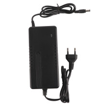 DC 54,6V 2A Netzteil 5,5mm Stecker Lithium-Ladegerät
