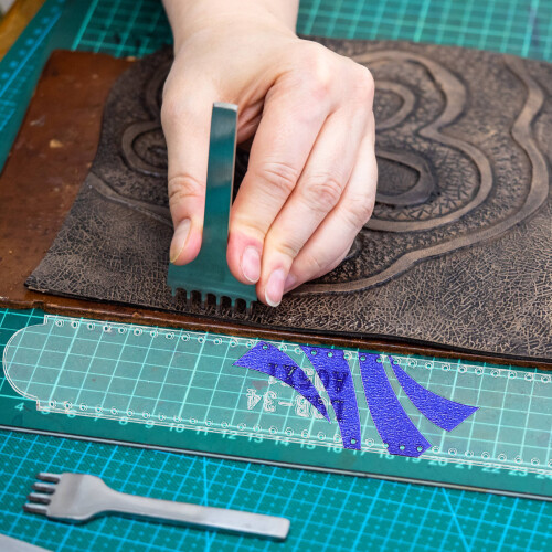 1 Set Acrylic Horseshoe Zero Purse Stencil And Cutting Template Kit 2