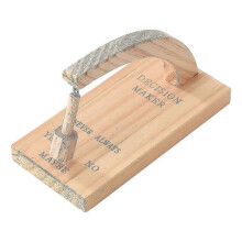 (B, yellow) Wooden Decision Maker Magnetic Swing Pendulum Decision Tabletop Game Toy Decor