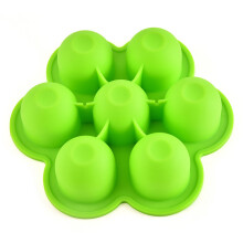 Reusable 7-Cavity Food Storage Containers With Clip-On Lid Green