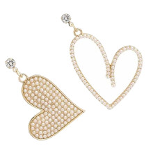 1Pair Golden Alloy Pearl Earrings Heart Shape Ear Pendants for Women