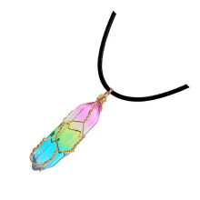 Crystal Necklace With Rhombus Cut Clavicle Pendant
