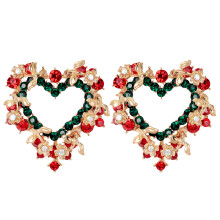 4 Pcs Love Heart And Wreath Design Brooch For Women