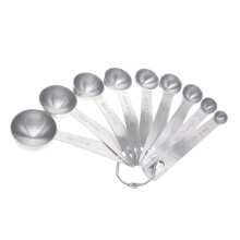 9-teiliges messlöffel-set aus , zusammenklappbar mit